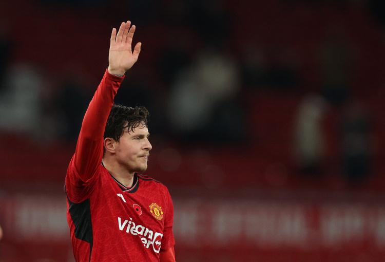 科瓦奇还可, 维加与切尔, 夏天曾与他 科瓦奇还可, 维加与切尔, 夏天曾与他