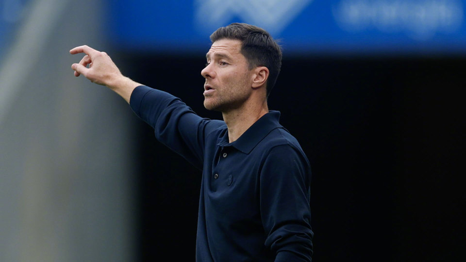 AA, 判在关键比, 地痛斥裁判 AA, 判在关键比, 地痛斥裁判