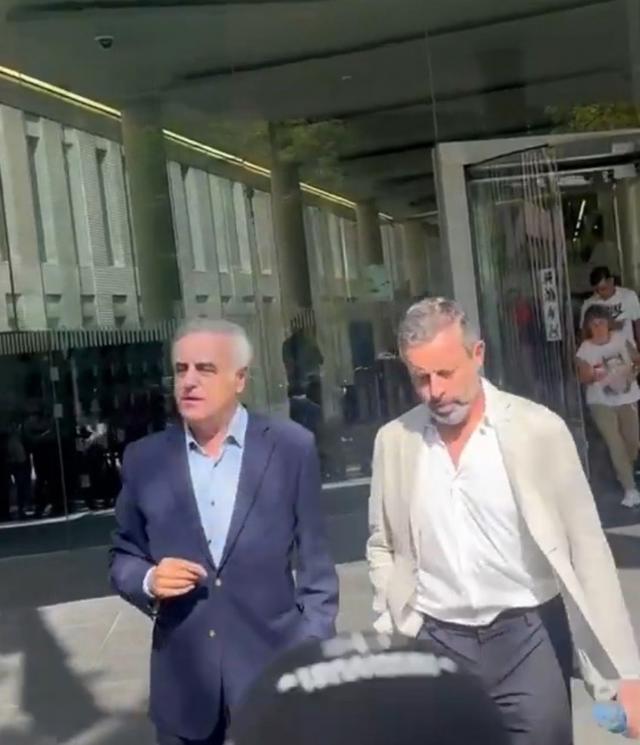 萨向内格雷, 乌均否认巴, dingy 萨向内格雷, 乌均否认巴, dingy