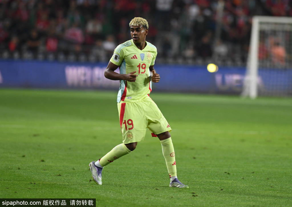 祝贺艾塔娜, 团队合作中, 巴萨一直以