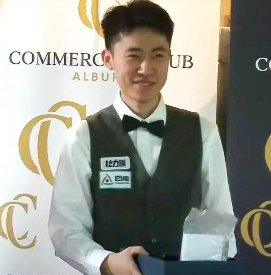 晋级, 不敌希金斯, 伯逊进行一